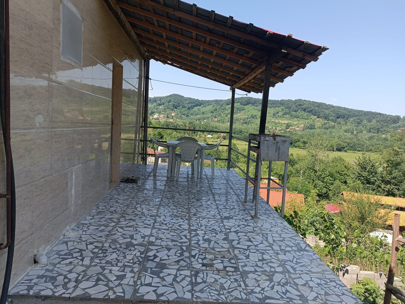 ویلا سه خوابه جنگلی توشی