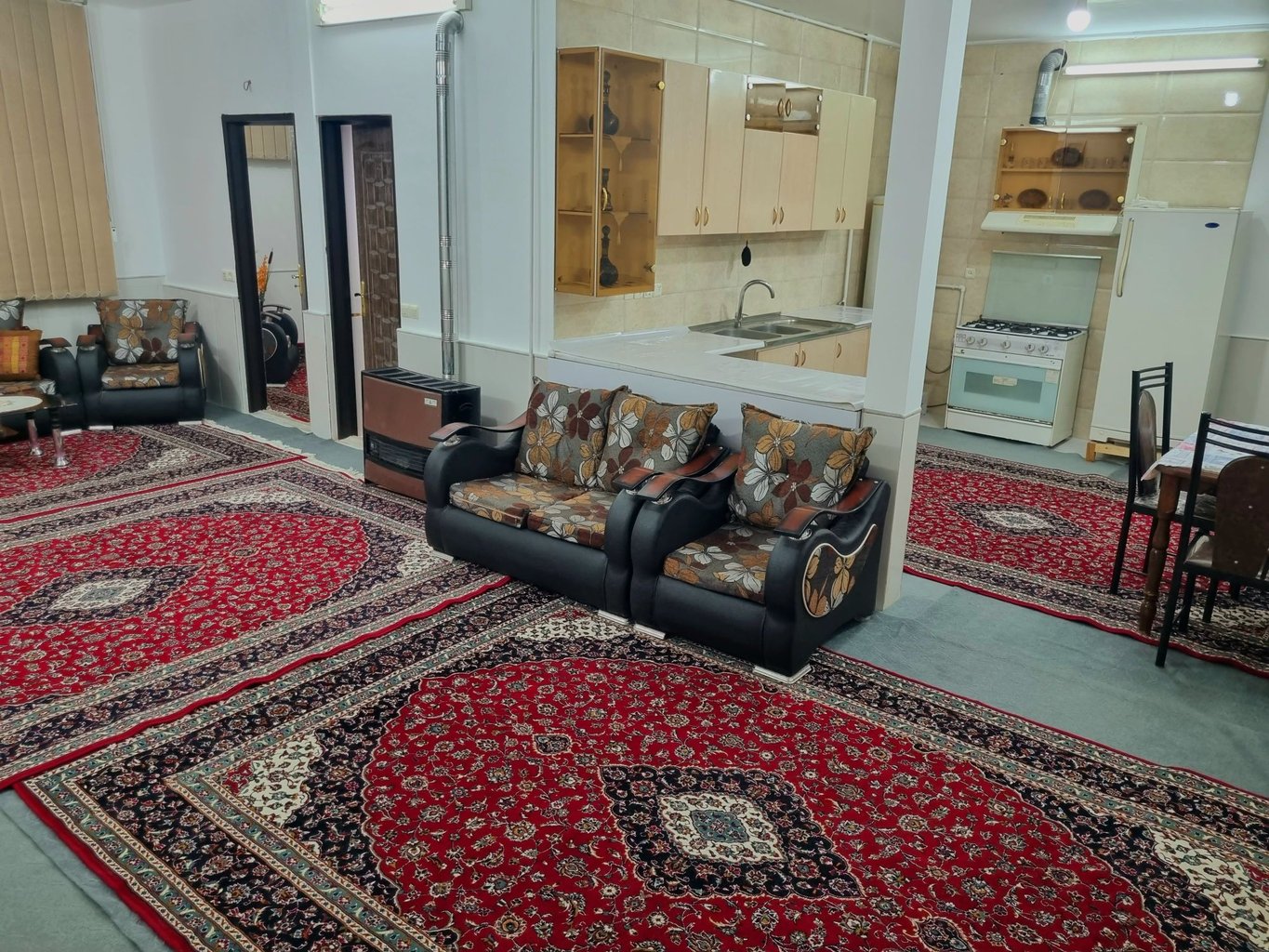 یک خوابه سرای همت