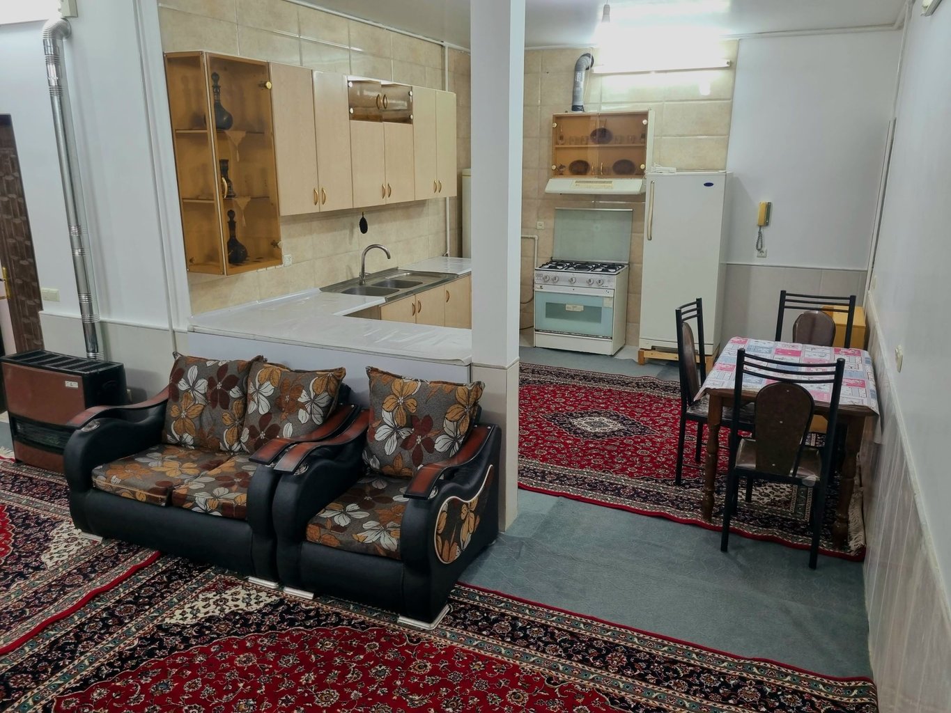 یک خوابه سرای همت