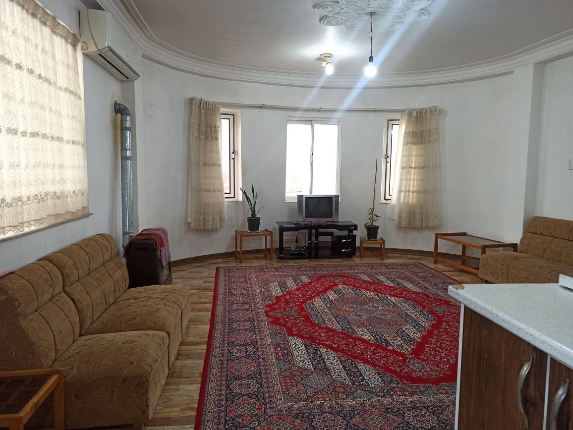 ویلا دوخوابه جنگلی اطاقور - پذیرایی