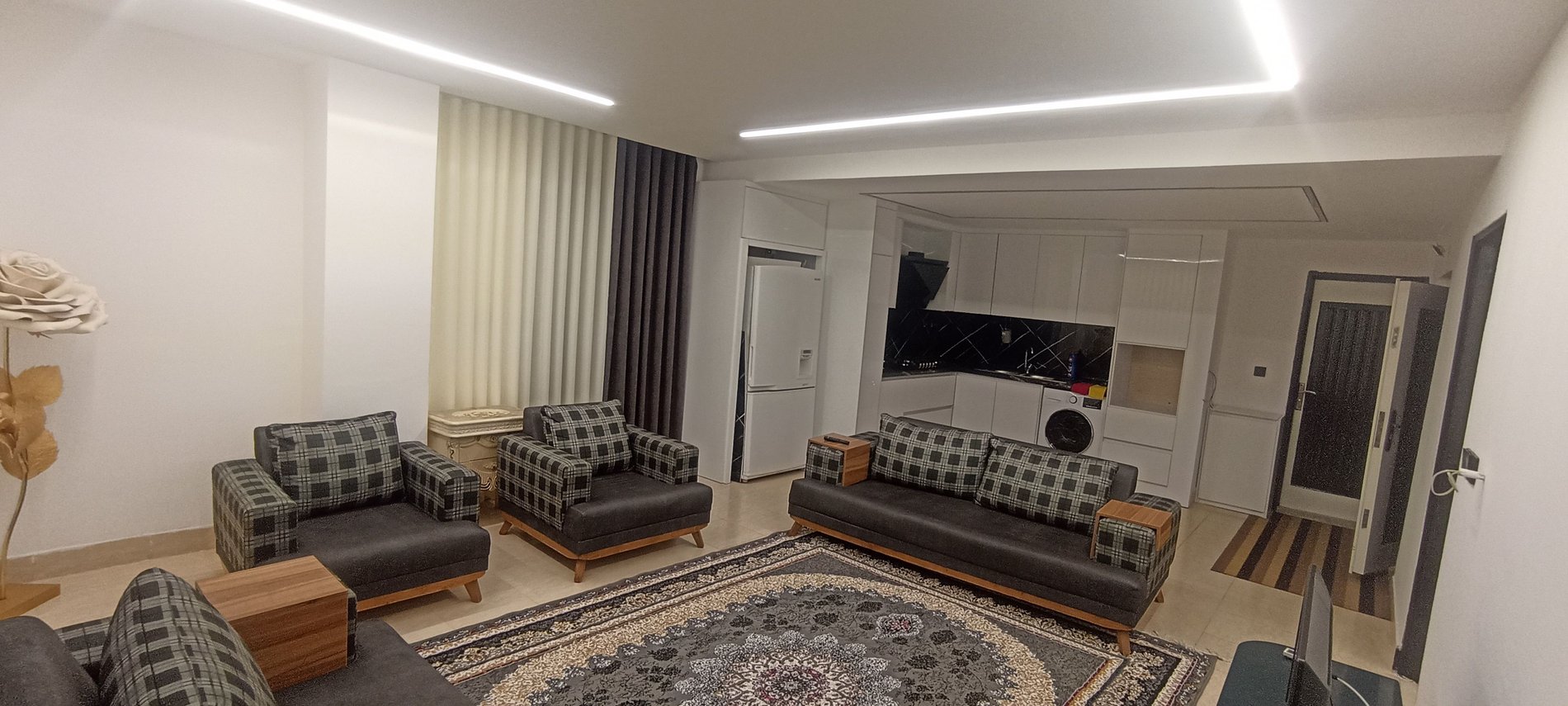 آپارتمان یک خوابه کارمانیا 1