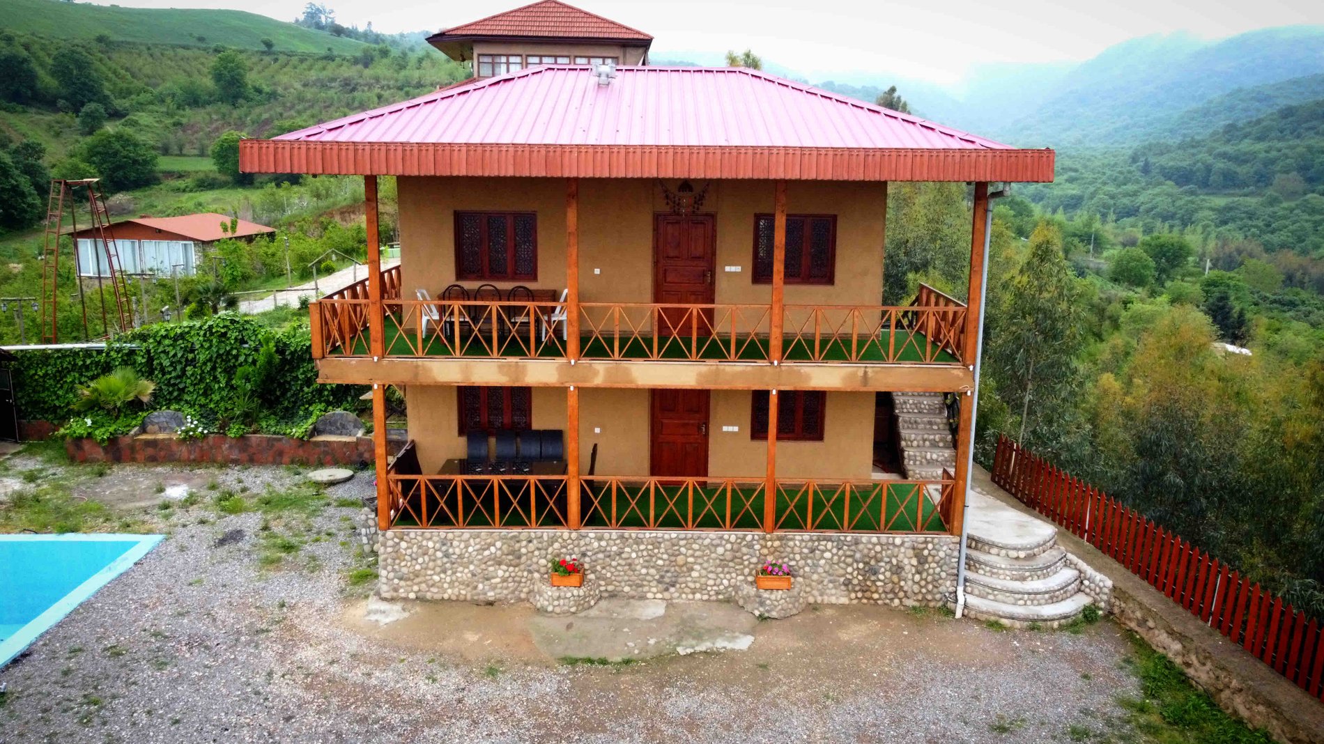 دوخوابه جنگلی تیکا