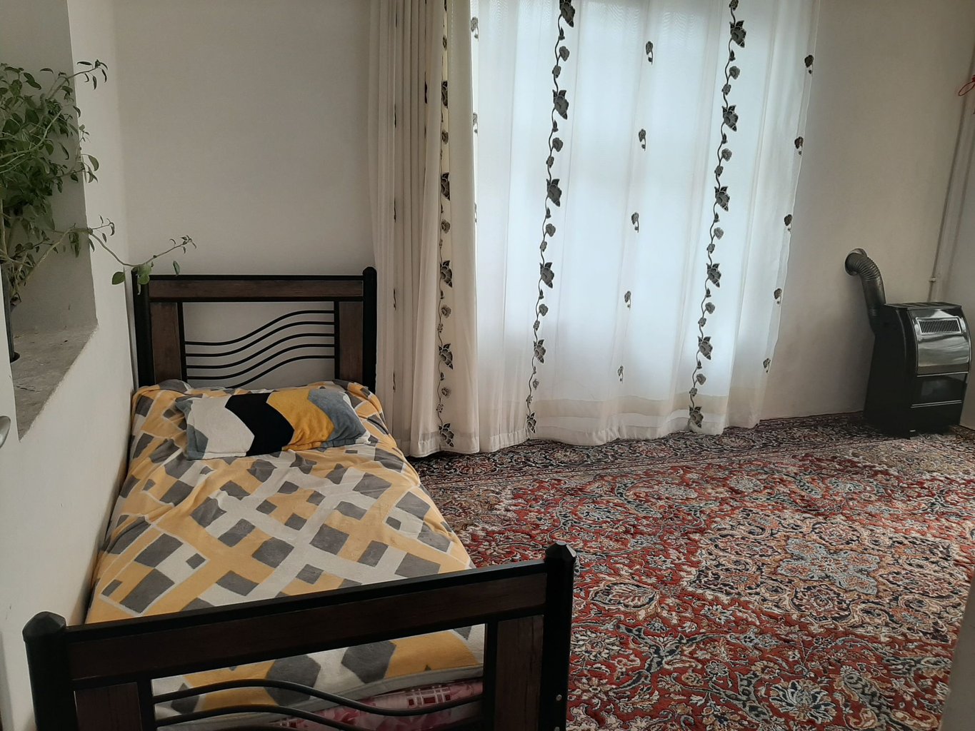 یک خوابه خانه باغ سپیدان