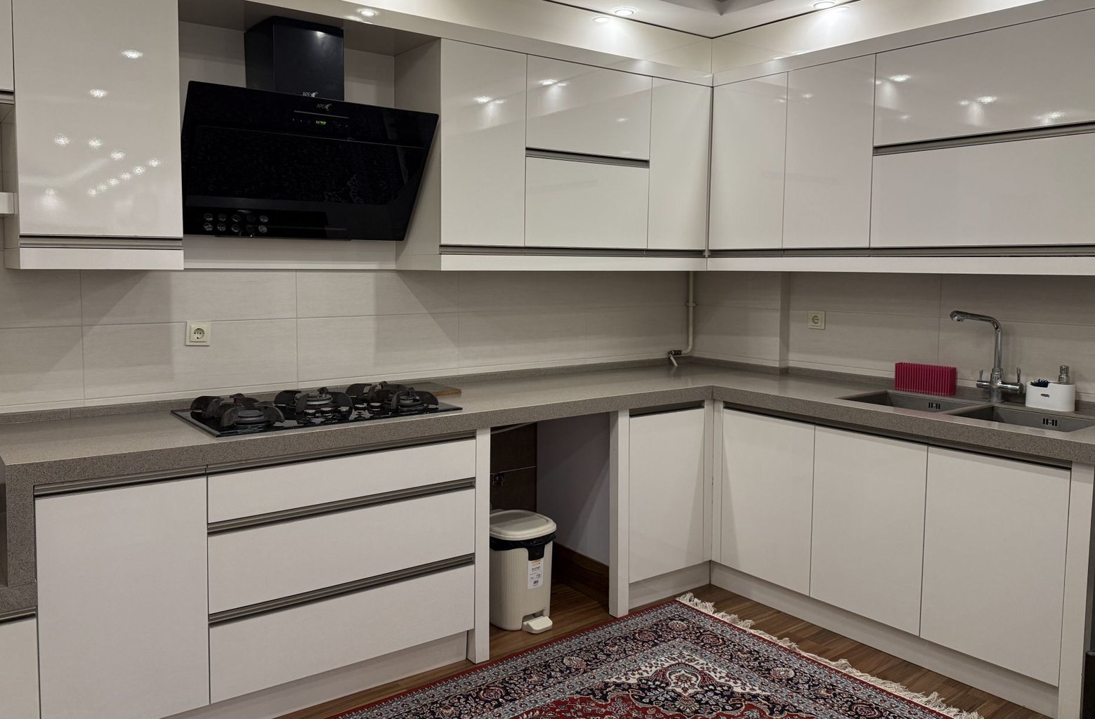 آپارتمان دوخوابه منجمی ۱