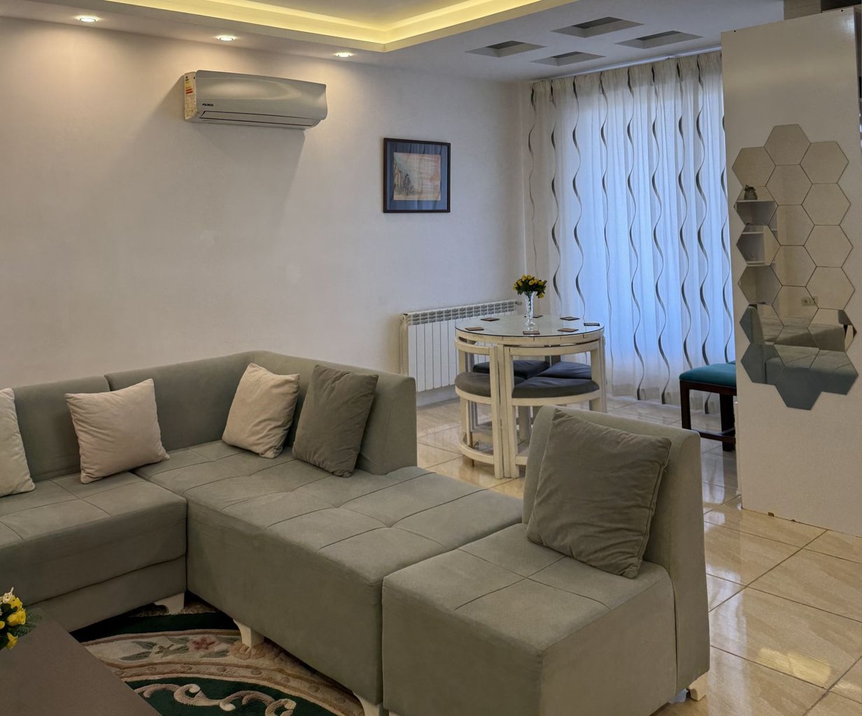 آپارتمان دوخوابه منجمی ۸