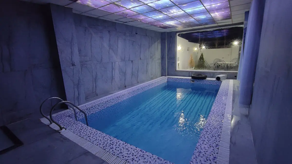 دوخوابه استخردار آبگرم گل رز ۲