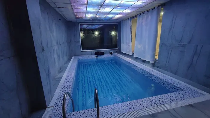 دوخوابه استخردار آبگرم گل رز ۲