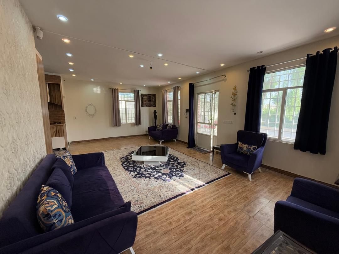 ویلا یک خوابه استخردار آبگرم گل رز 1