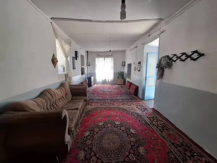 اقامتگاه سنتی چهارخوابه سلمانی بایزید بسطامی