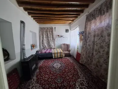 اقامتگاه سنتی چهارخوابه سلمانی بایزید بسطامی