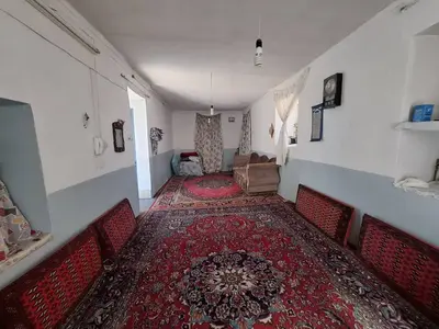 اقامتگاه سنتی چهارخوابه سلمانی بایزید بسطامی