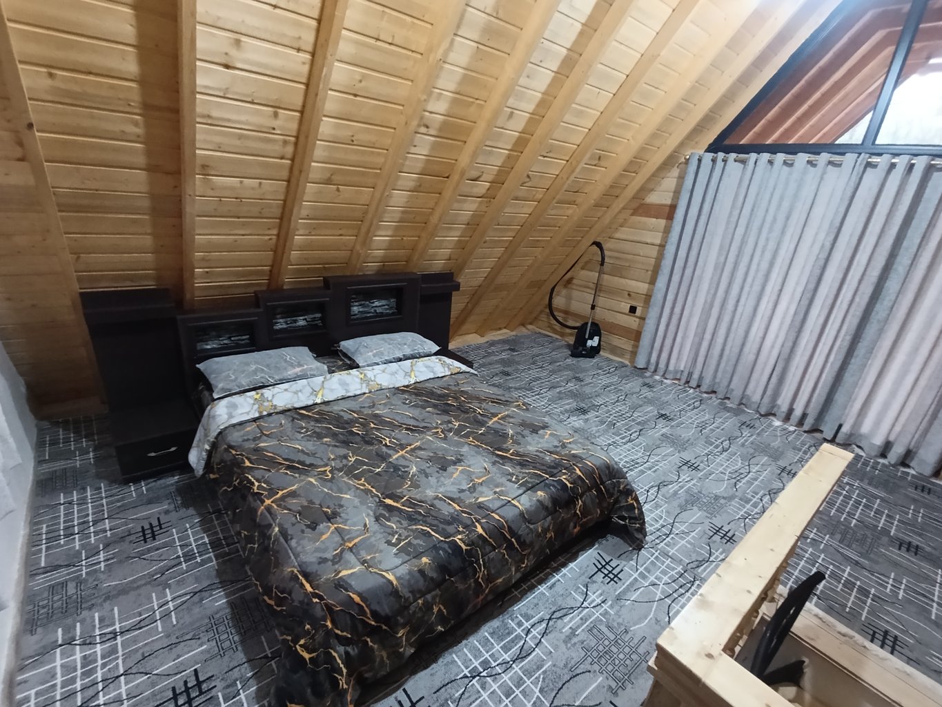 مجتمع اقامتگاهی گیلداد - واحد سوئیسی گیلدخت