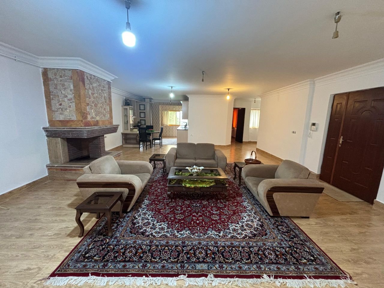 ویلا دوخوابه جنگلی آلما زیارت