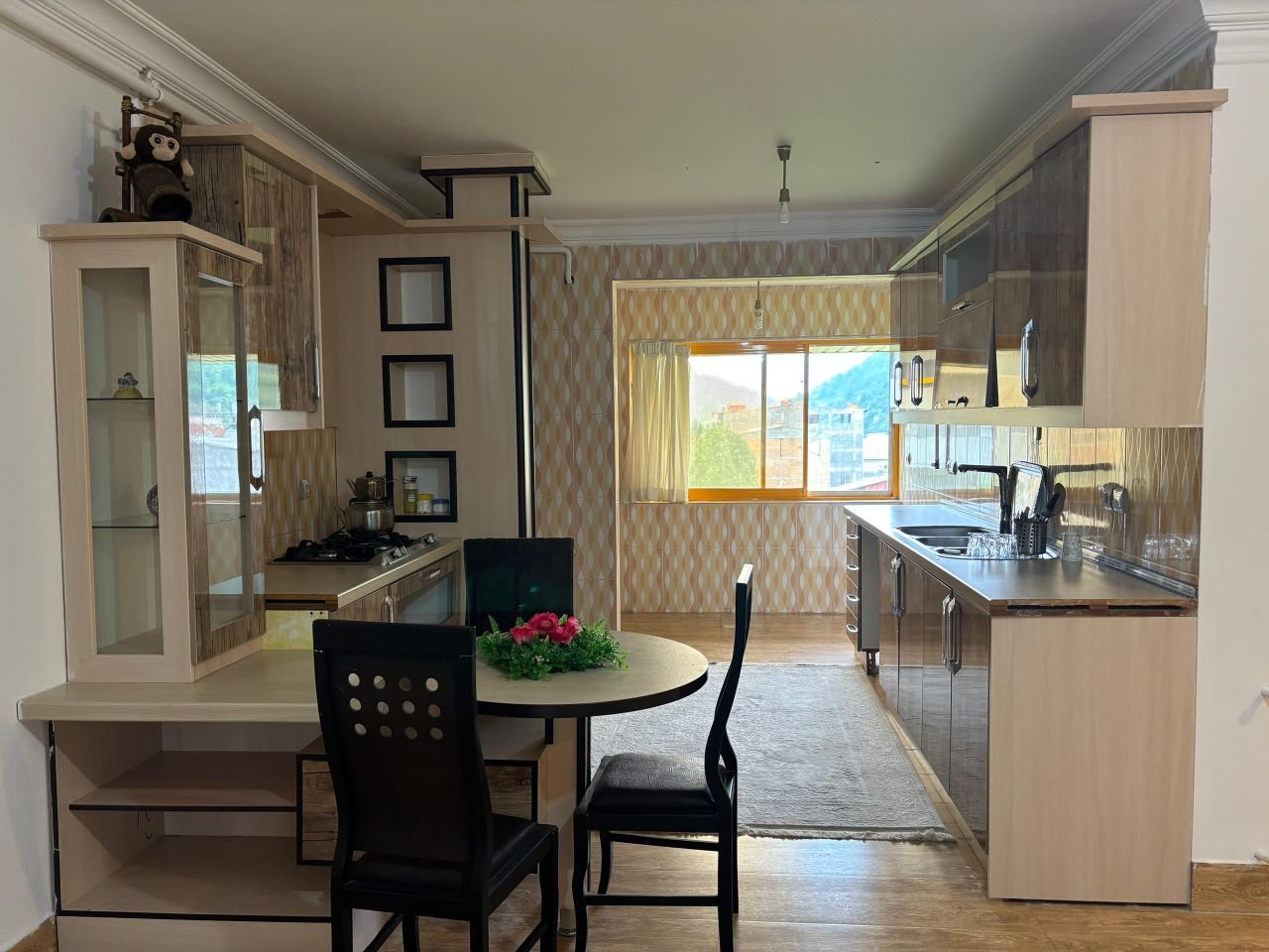 ویلا دوخوابه جنگلی آلما زیارت