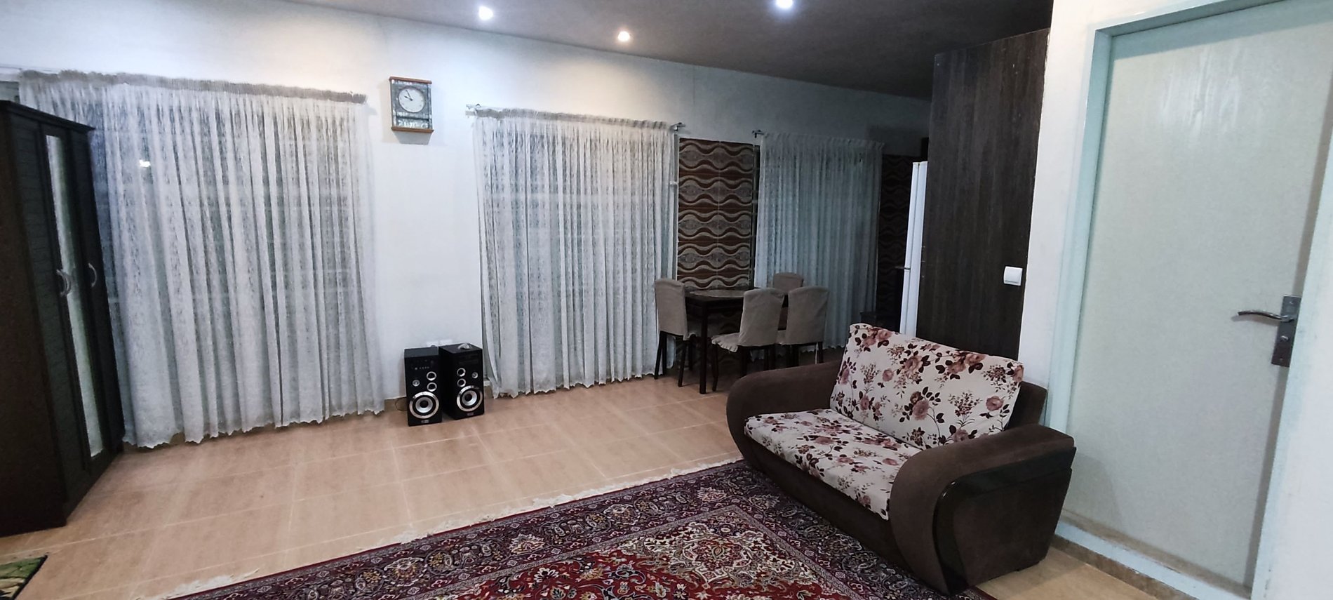 ویلا استخردار آبگرم سروستان سهیلیه
