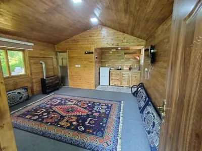 کلبه یک خوابه جنگلی شاهان