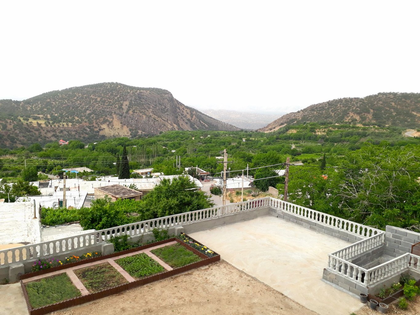 یک خوابه بامِ‌ بهشت