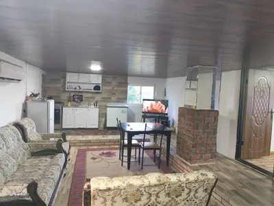 کلبه دوخوابه جنگلی شمشاد 2