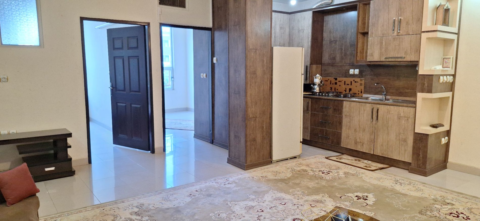 آپارتمان دوخوابه بهارستان 8