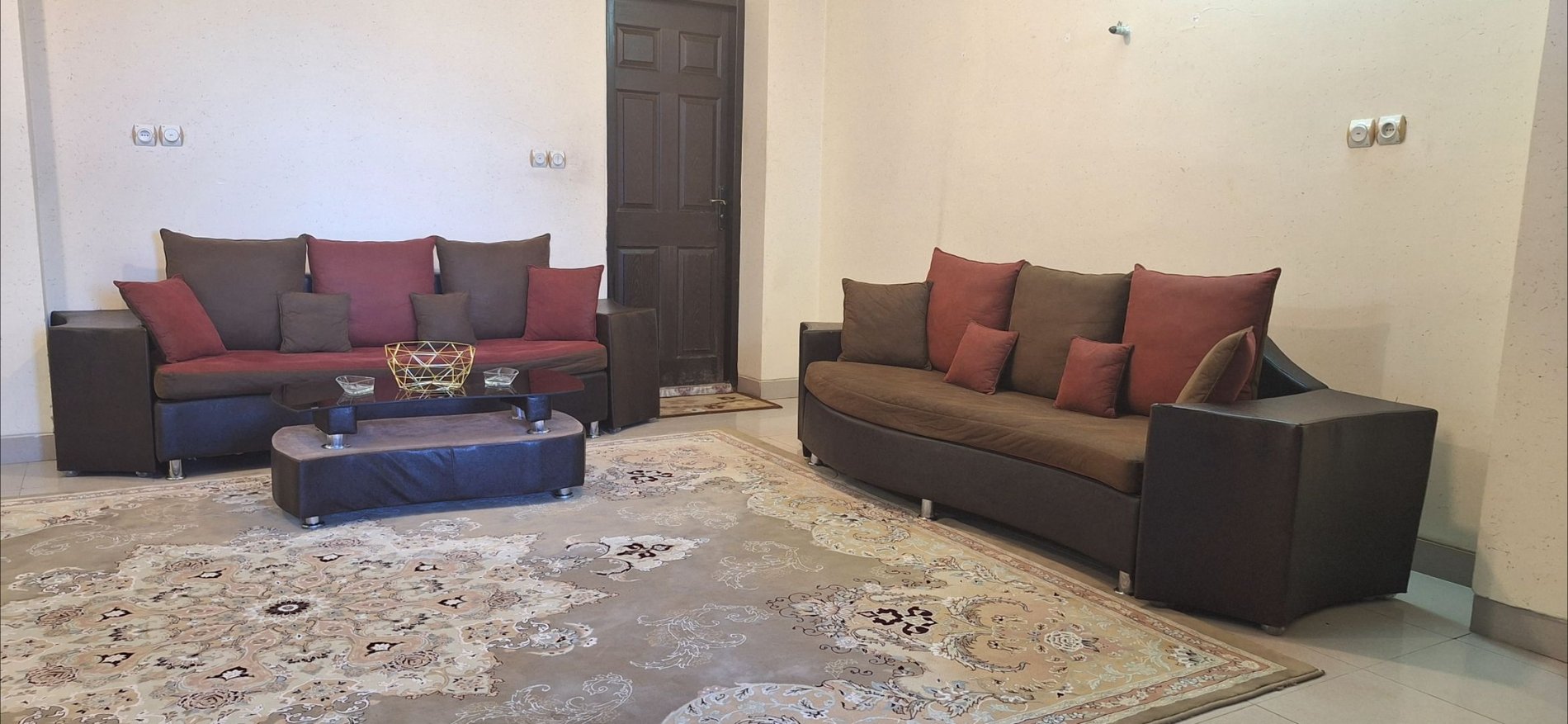 آپارتمان دوخوابه بهارستان 8