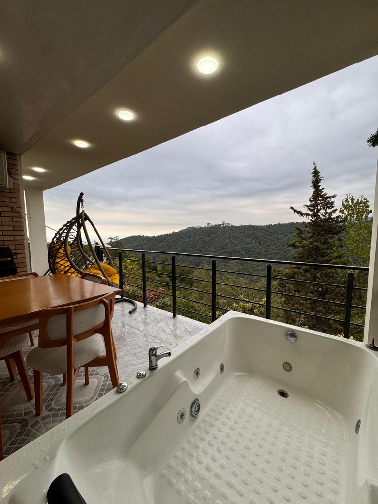 دوخوابه جنگلی جکوزی دار آرسام