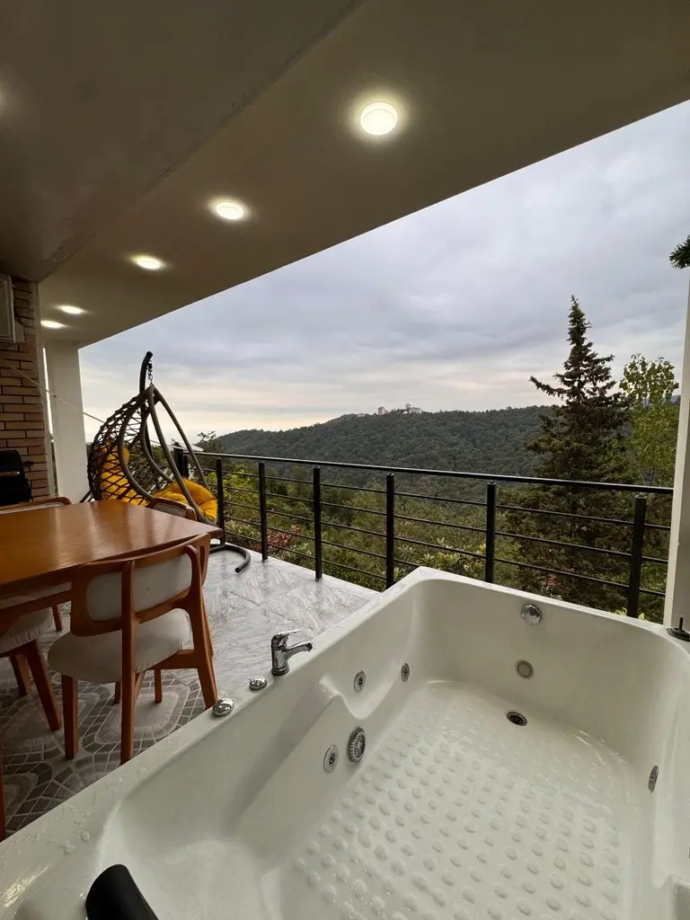 ویلا دوخوابه جنگلی جکوزی دار آرسام