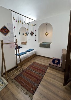 اقامتگاه سنتی کاج کهن - واحد یاقوت