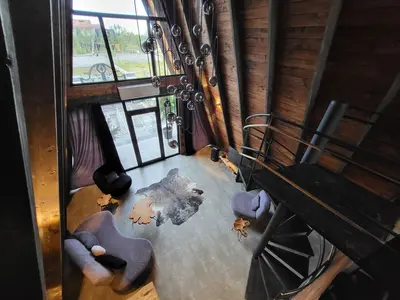 کلبه دوخوابه سوئیسی آس