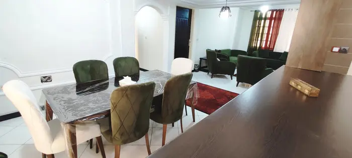 سوئیت دوخوابه جهان گردی