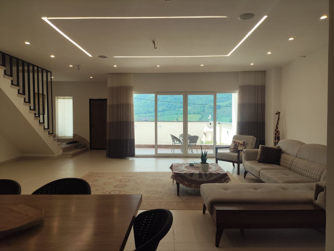 ویلا دوخوابه چشم انداز 9