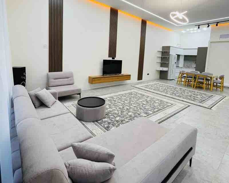 ویلا سه خوابه استخردار آبگرم تاک