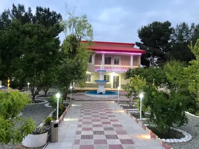 ویلا سه خوابه استخردار آبگرم باغ کهن شاهان