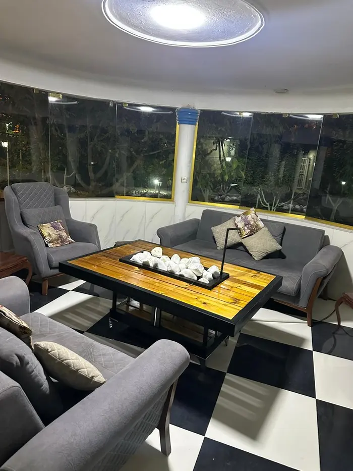 ویلا سه خوابه استخردار آبگرم باغ کهن شاهان