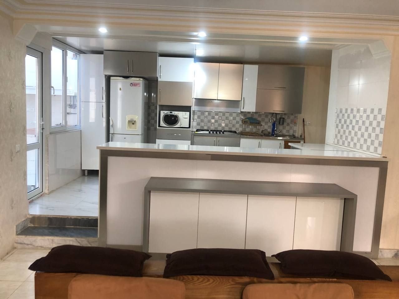 سه خوابه استخردار آبگرم باغ کهن شاهان