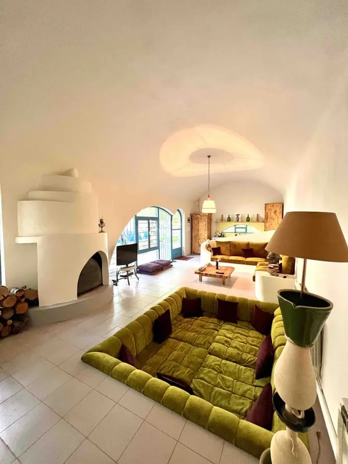 ویلا فلت لونه سیکلادیک - انتخاب عنوان تصویر