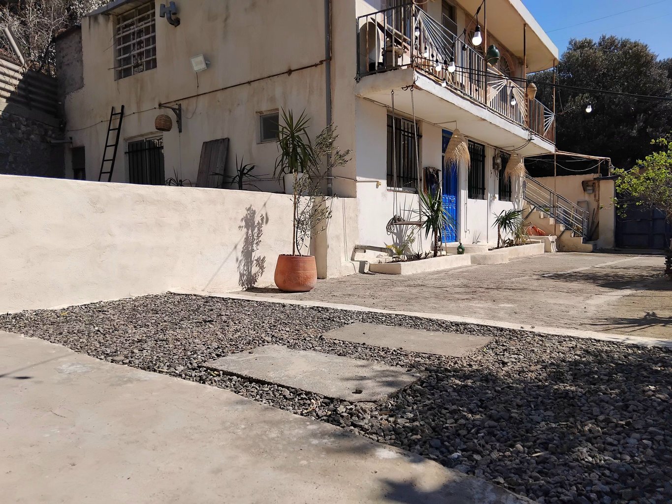 اقامتگاه سنتی دوخوابه استخردار آق بابا