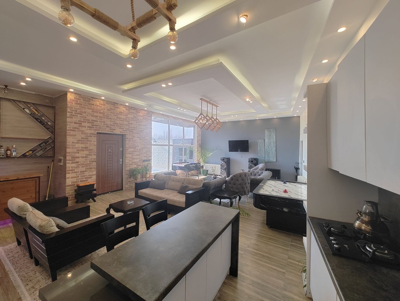 دوخوابه استخردار آبگرم نیکوکار