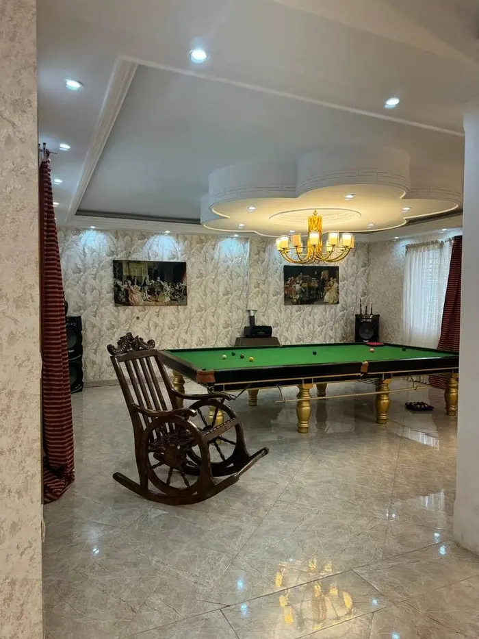 ویلا پنج خوابه استخردار آبگرم مهدیان