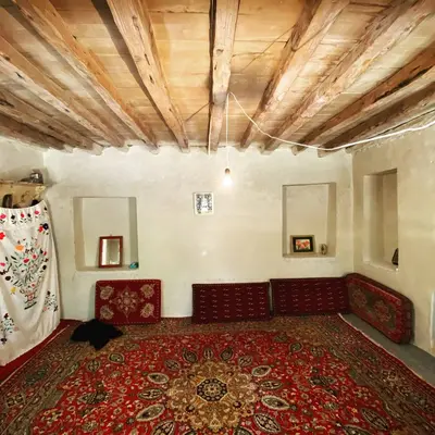 اقامتگاه سنتی سه خوابه شاهکوه