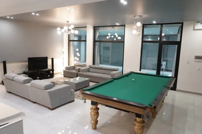 ویلا دوخوابه استخردار آبگرم باغ نرگس