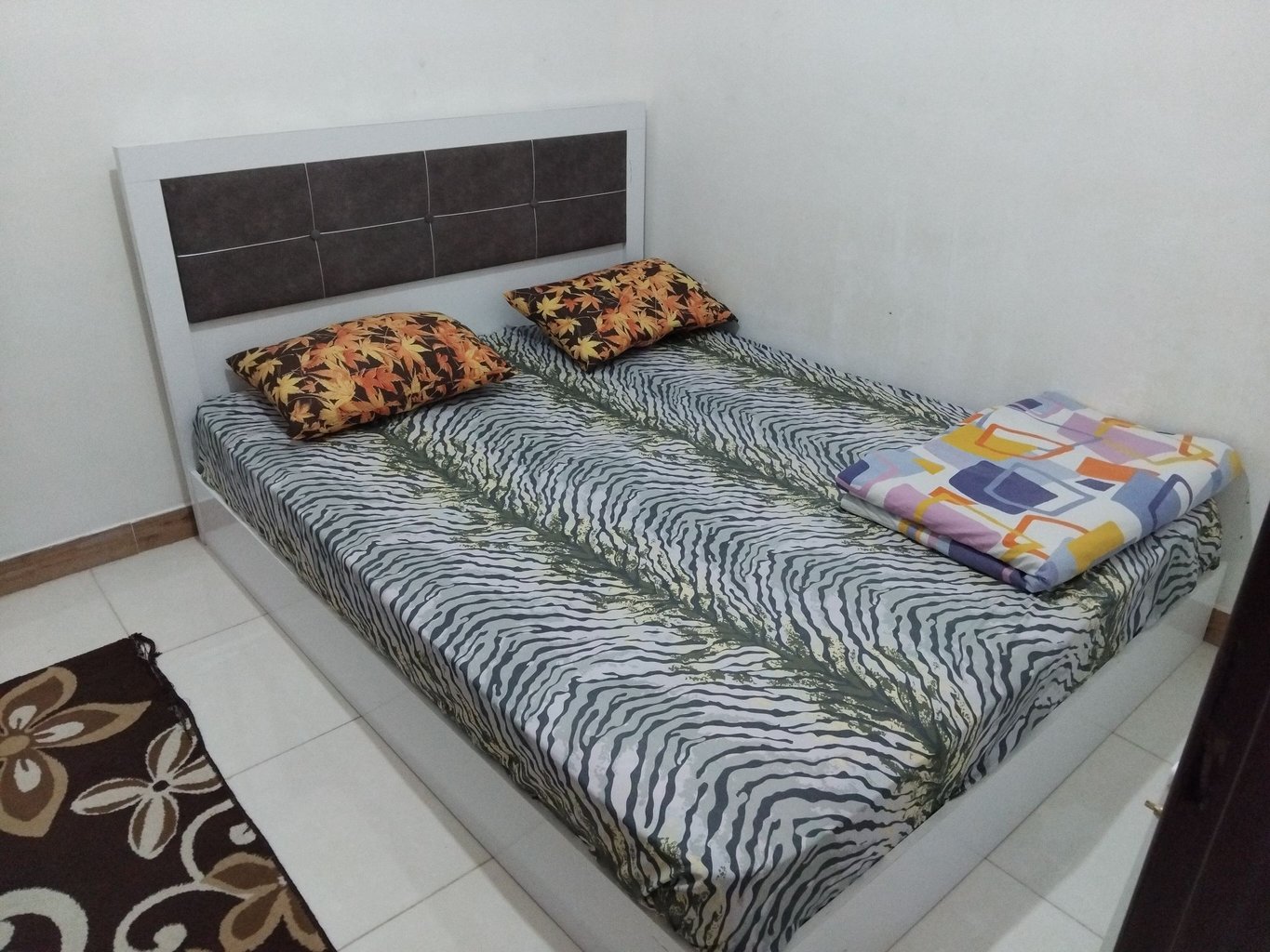 دوخوابه آنا 24