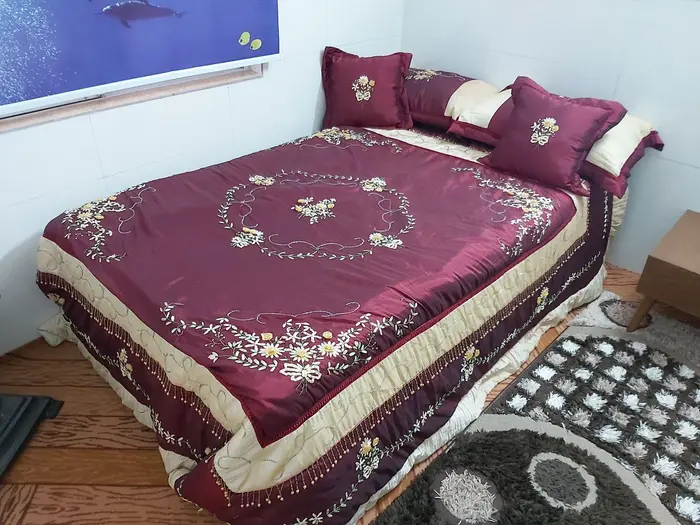 ویلا یک خوابه بازرگان محله - تخت خواب 