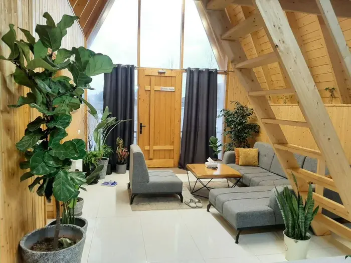 کلبه دوخوابه تشبندان 2 - پذیرایی