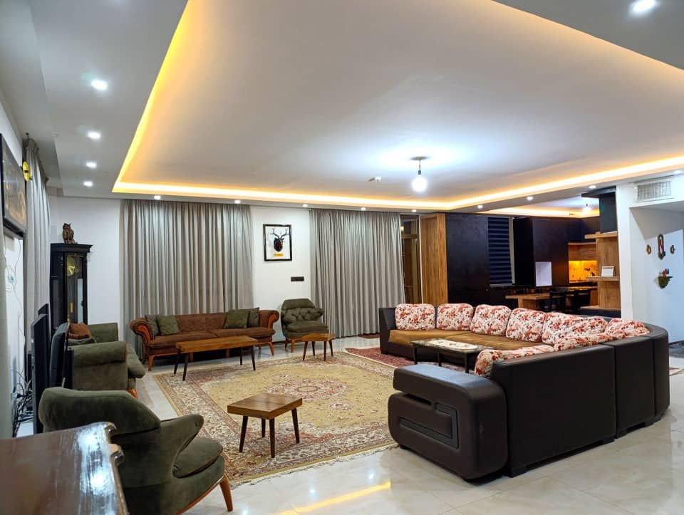 ویلا سه خوابه استخردار آبگرم اهورا شاندیز