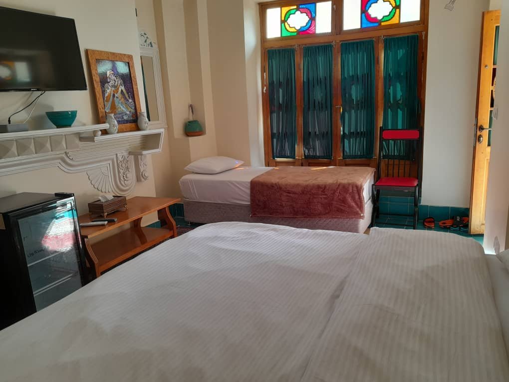 سلطانی - واحد زمرد