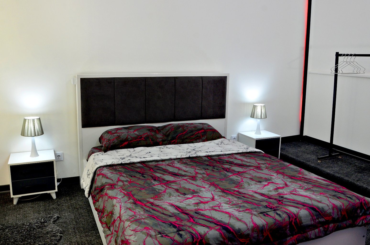 آپارتمان یک خوابه جکوزی دار ستارخان - واحد 15