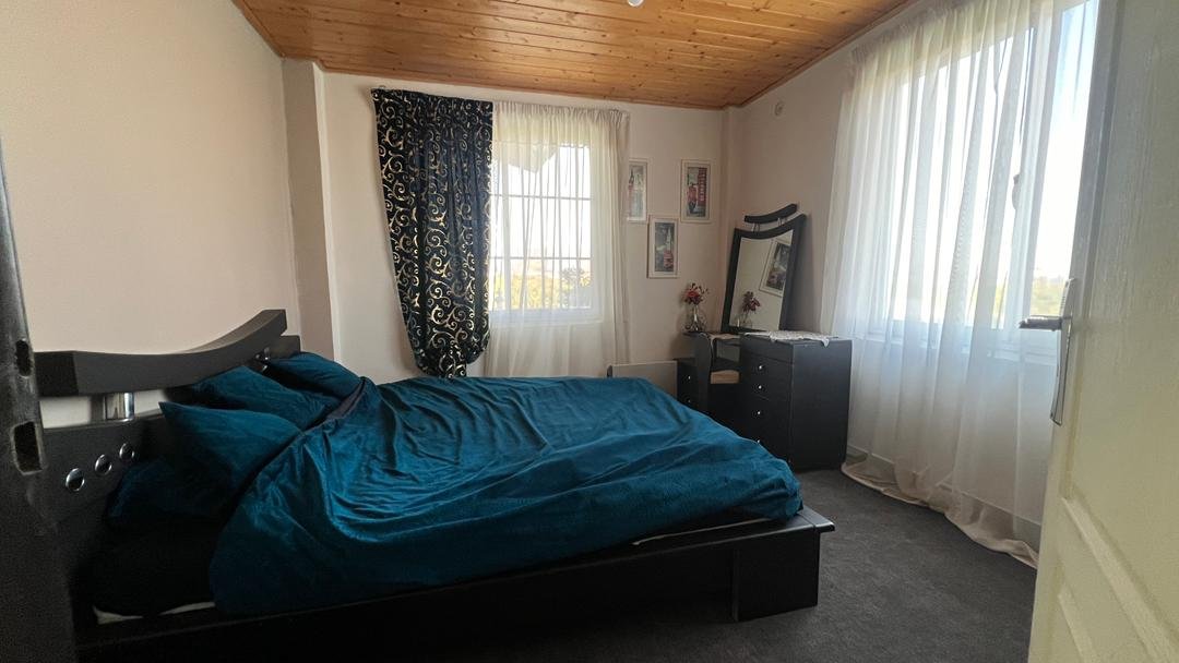 سه خوابه پیچک سفید