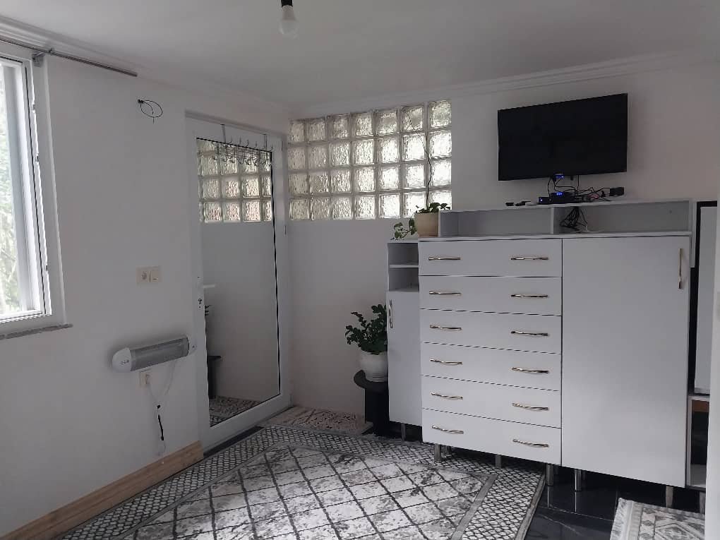 سوئیت فلت فانوس