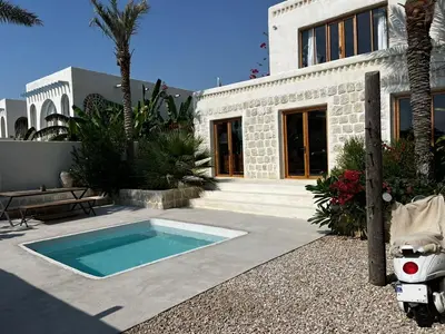 اقامتگاه سنتی دوخوابه خونه سنگ