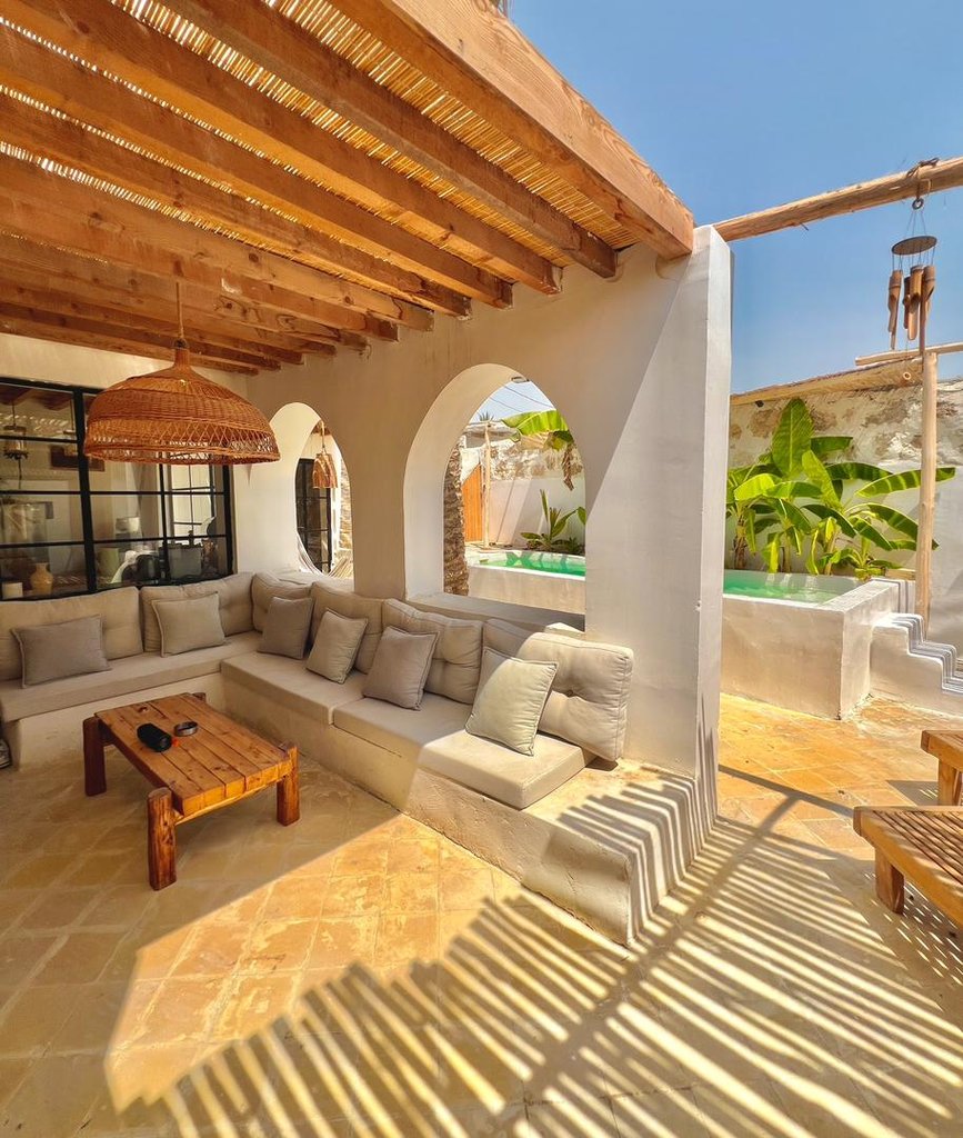 ویلا سه خوابه ساحلی میان